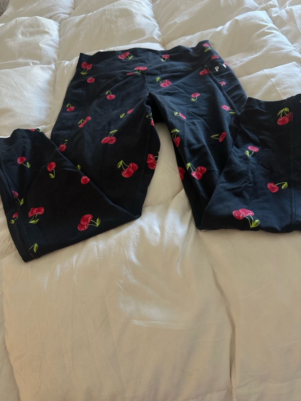 Black Cherry Print Leggings - Women